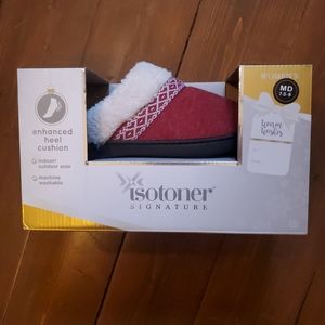 Isotoner Signature Womens Hard Sole Slip On Slippers Medium Plush